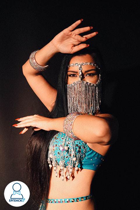 Ориенталски танци и програми за Ергенски партита и клубове. Belly dance ТОП ориенталки. Ориенталската танцова програма винаги е на мода.