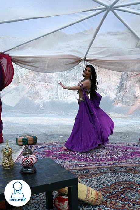 Ориенталски Танцьорки за частни партита и програми за заведения. Горещо Ориентал шоу за всеки повод и празник. 