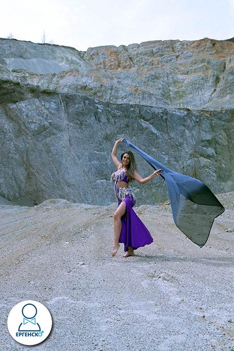 Танцьорки Ориенталки със ТОП сексапилни индивидуални и общи шоу програми. Бели денс танцьорки за всеки повод и празник.