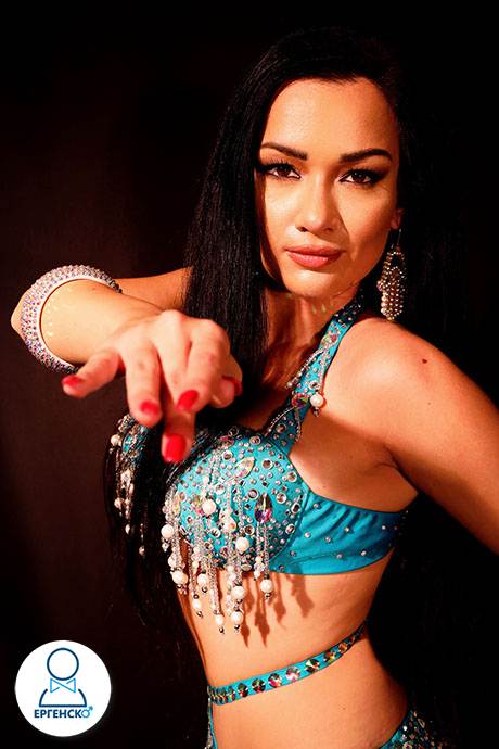 Ориенталски танци за Ергенски партита и заведения. Belly dance шоу програми от ТОП изпълнителки. Ориенталската танцова програма винаги е на мода